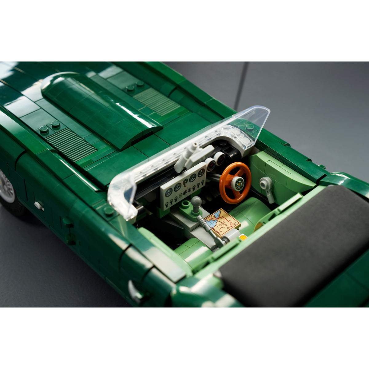 The LEGO® Group Icons Jaguar E-Type Set 11381