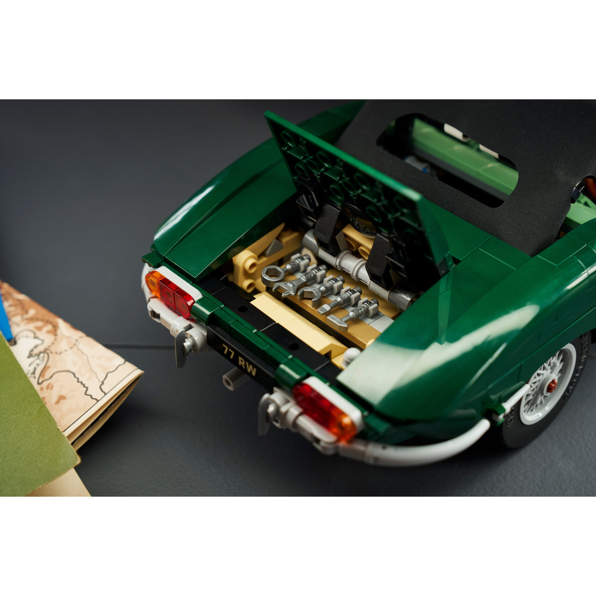 The LEGO® Group Icons Jaguar E-Type Set 11381
