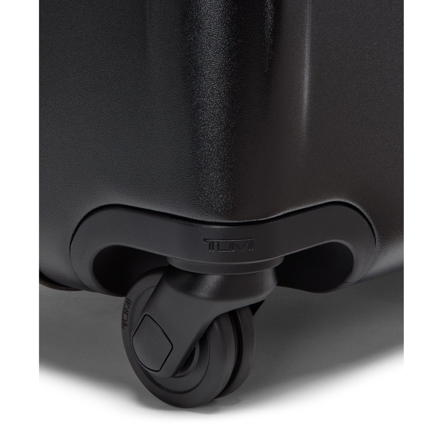 Tumi Ventra Large Exp Carry On