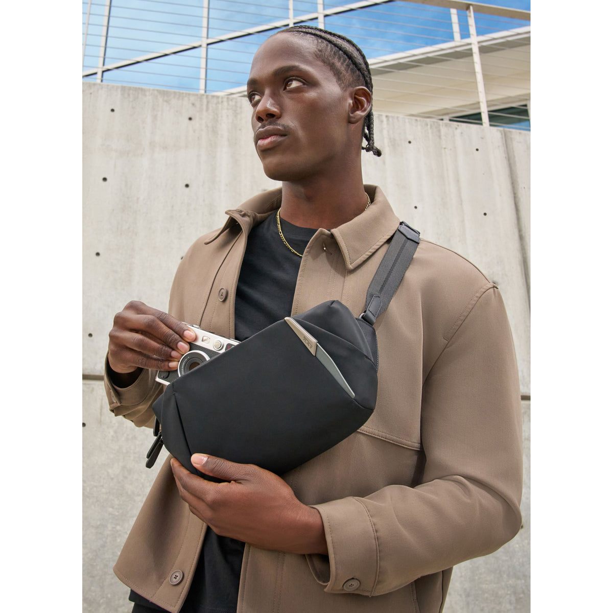 Tumi Axis Medium Sling