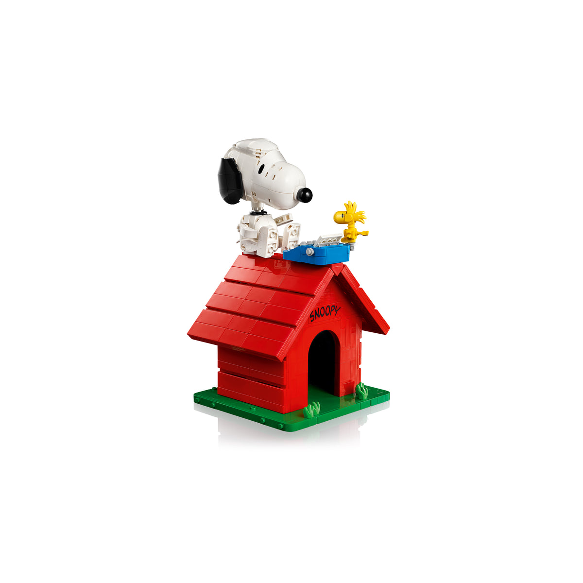 The LEGO® Group Ideas Peanuts: Snoopy's Doghouse Set - 21368