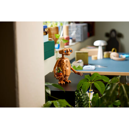 The LEGO® Group Ideas E.T. the Extra-Terrestrial Set 21370