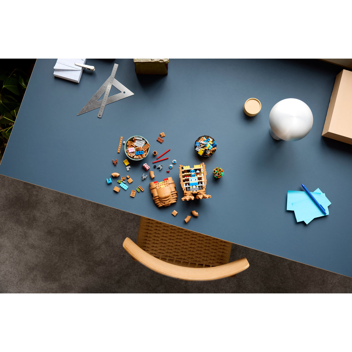 The LEGO® Group Ideas E.T. the Extra-Terrestrial Set 21370