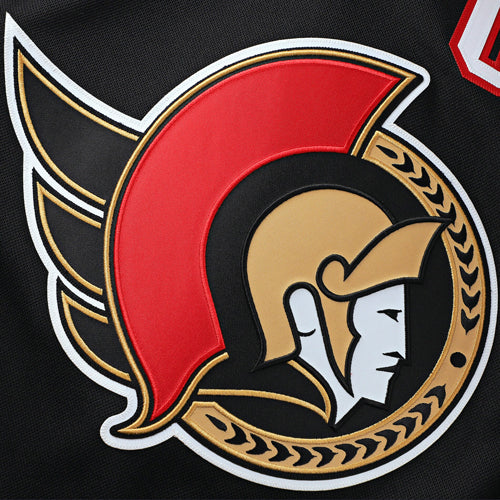 alt image